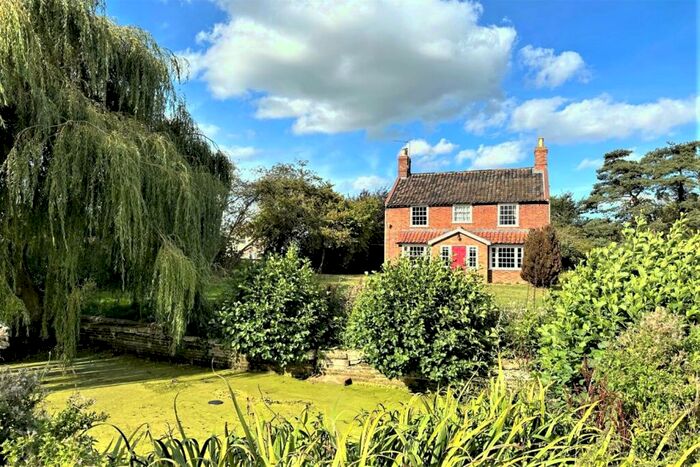 4 Bedroom Country House For Sale In Church Lane, Wheatacre, NR34