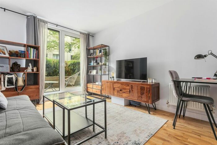 1 Bedroom Flat To Rent In Woods House, Grosvenor Waterside, Gatliff Road, London, SW1W