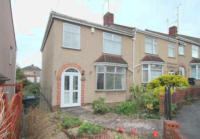 3 Bedroom End Of Terrace House To Rent In Chestnut Way, Kingswood, Bristol, BS15