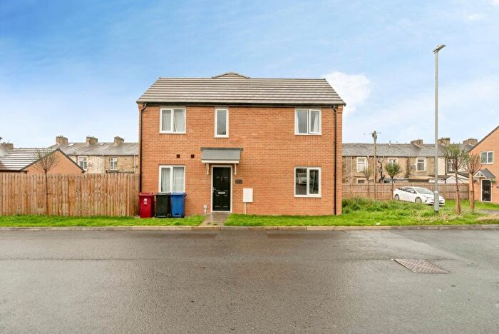 3 Bedroom Semi-Detached House For Sale In Grey Street, Burnley, Lancashire, BB10