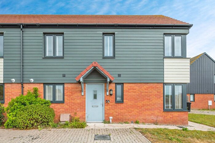 3 Bedroom Property To Rent In Emerald Close, Bradwell, Great Yarmouth, NR31