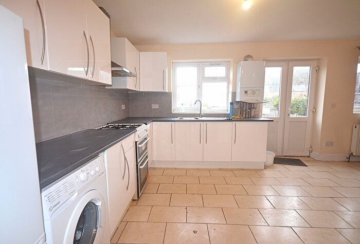 3 Bedroom Terraced House To Rent In Ellesmere Gardens, IG4