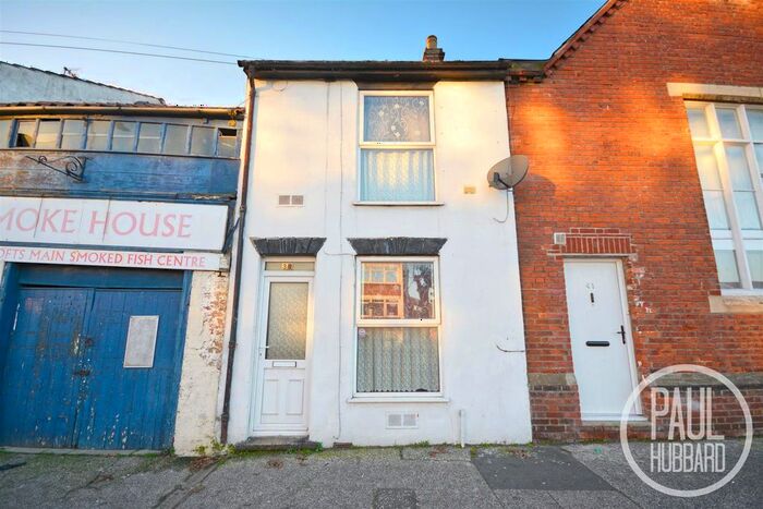3 Bedroom Semi-Detached House To Rent In Raglan Street, Lowestoft, Suffolk, NR32