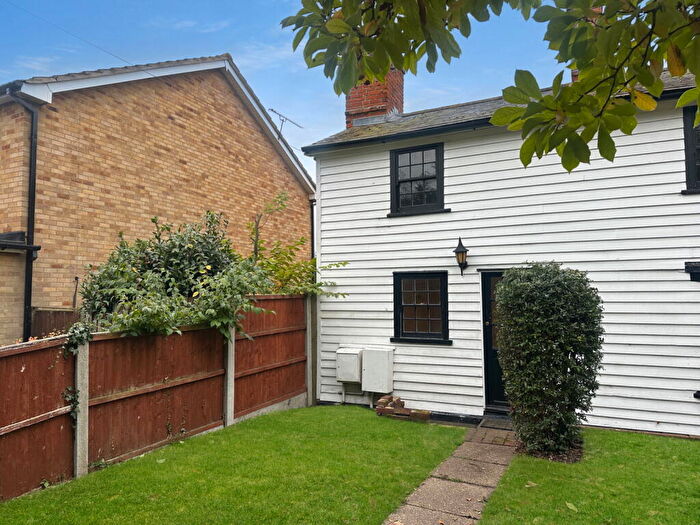 1 Bedroom Semi-Detached House For Sale In High Road, Fobbing, SS17