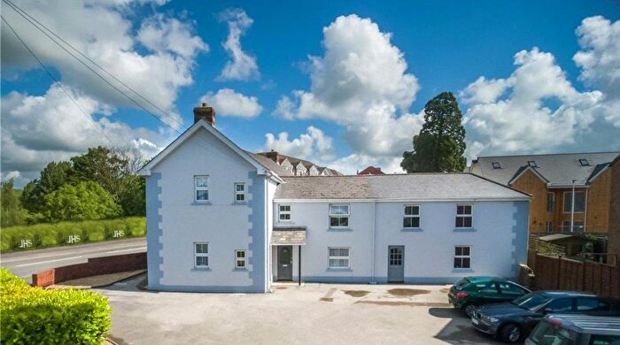 1 Bedroom End Of Terrace House To Rent In West Street, Axminster, EX13