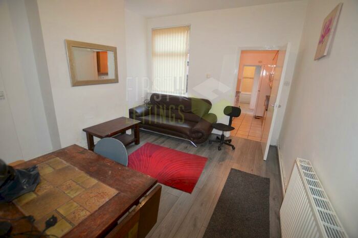 4 Bedroom Terraced House To Rent In St. Leonards Road, Leicester, LE2