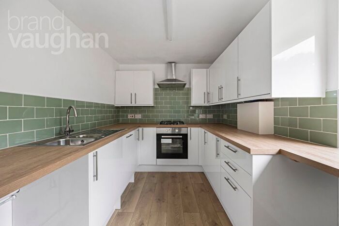 3 Bedroom Flat For Sale In Dartmouth Crescent, Brighton, East Sussex, BN2