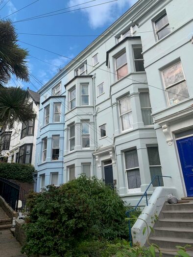 1 Bedroom Flat To Rent In Cobourg Place, Hastings, East Sussex, TN34