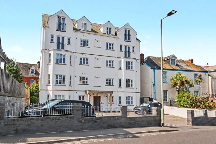 2 Bedroom Flat For Sale In Northfield Road, Ilfracombe, EX34