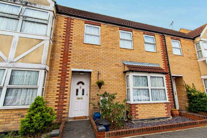 3 Bedroom Terraced House To Rent In Fowler Close, Southend On Sea, SS1