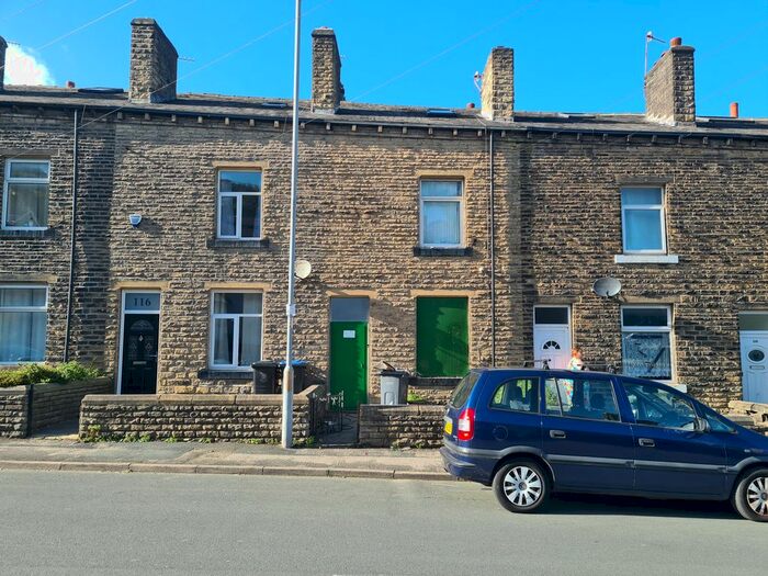 4 Bedroom Property For Sale In Hainworth Wood Road, Keighley, West Yorkshire, BD21