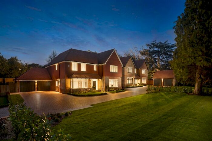 4 Bedroom Detached House For Sale In Betchworth RH3