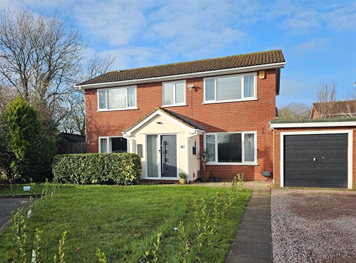 4 Bedroom Detached House For Sale In St Beneditine Close, Crowland, PE6