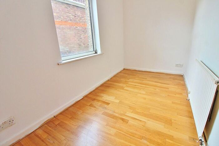 3 Bedroom Terraced House For Sale In Walmer Road, Fratton, PO1