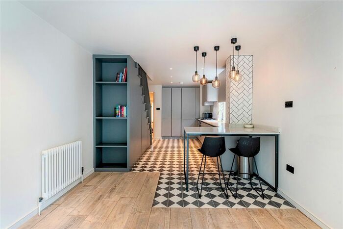 2 Bedroom Maisonette To Rent In Highlever Road, London, W10