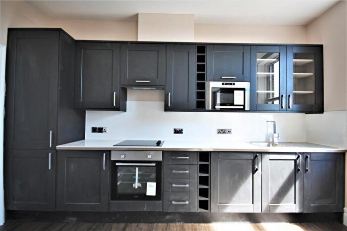 Apartment To Rent In North West House, BN1