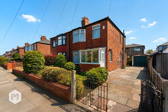 3 Bedroom Semi-Detached House For Sale In Ormonde Avenue, Salford, M6