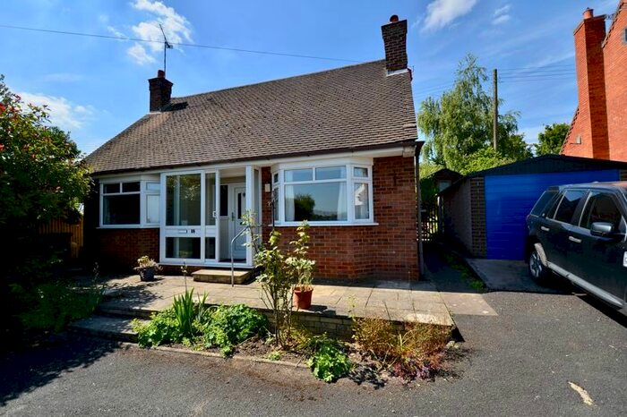 3 Bedroom Detached House For Sale In Pitchers Hill, Wickhamford, Evesham, WR11