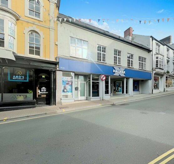 3 Bedroom Apartment To Rent In Monnow Street, Monmouth, NP25