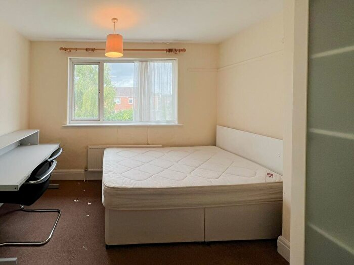6 Bedroom Semi-Detached House To Rent In Dryleaze Road, Stapleton, Bristol, BS16