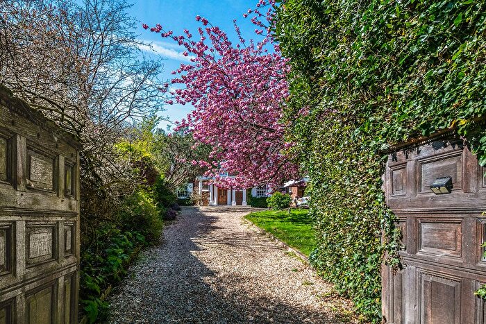 6 Bedroom Detached House For Sale In North End Avenue, London, NW3