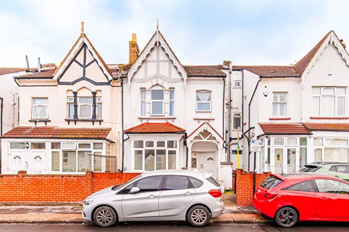1 Bedroom Flat For Sale In Whitehorse Road, Croydon, CR0