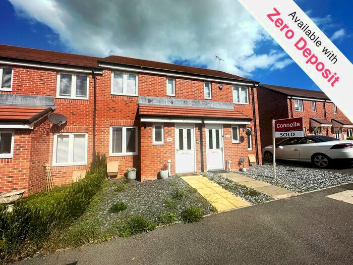 2 Bedroom Property To Rent In Sweetapple Close, Tidworth, SP9