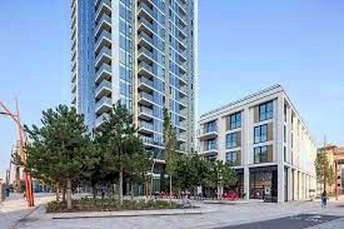 3 Bedroom Flat To Rent In Elephant &amp; Castle, Elephant &amp; Castle, SE1