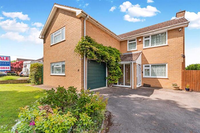 5 Bedroom Detached House For Sale In Byfords Road, Huntley, GL19