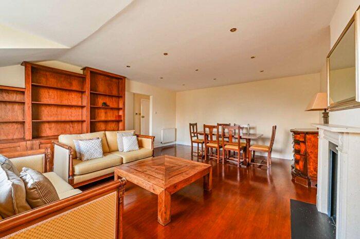 2 Bedroom Flat To Rent In Hamilton Terrace, St John's Wood, London, NW8