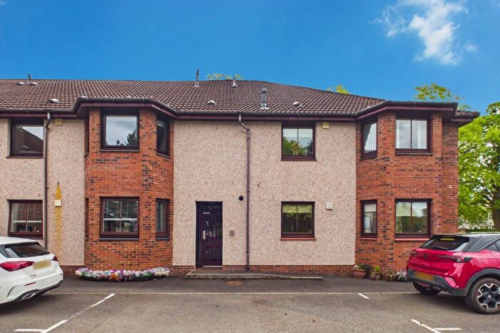 3 Bedroom Flat For Sale In Poynter Court, Uddingston, G71