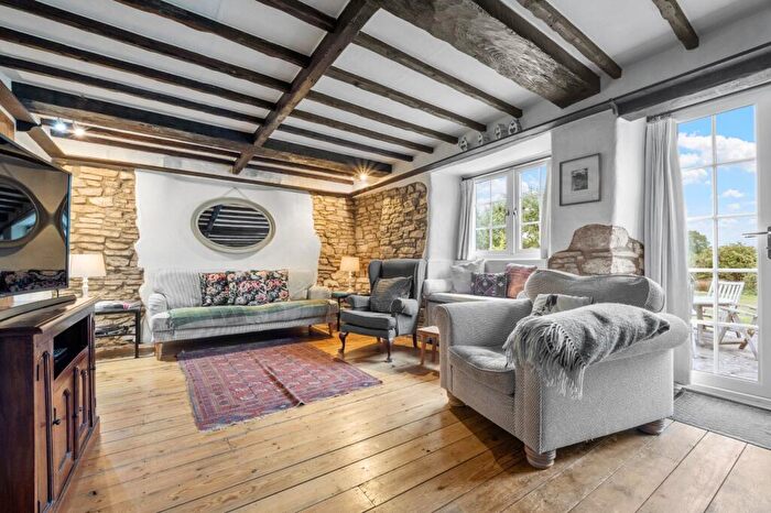 4 Bedroom Detached House To Rent In Weymouth, Dorset, DT3