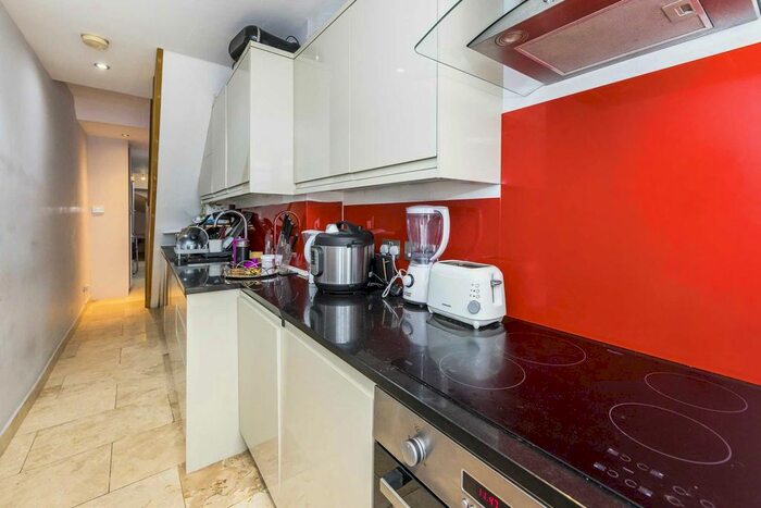 1 Bedroom Flat To Rent In Moreton Terrace Mews North, Pimlico, SW1V