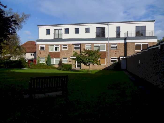 1 Bedroom Flat To Rent In St James Road, Sutton, SM1