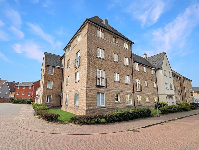 2 Bedroom Flat To Rent In Mortimer Gardens, Colchester, CO4