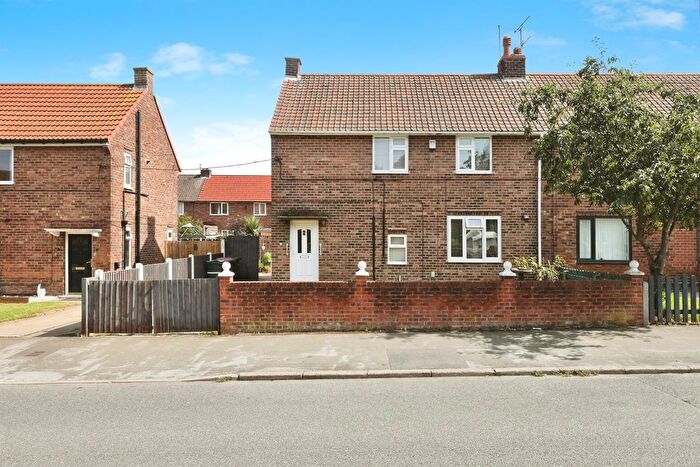 3 Bedroom Semi-Detached House For Sale In Park Avenue, Dinnington, Sheffield, S25