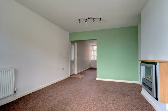 3 Bedroom End Of Terrace House For Sale In Attleborough Road, Nuneaton, CV11