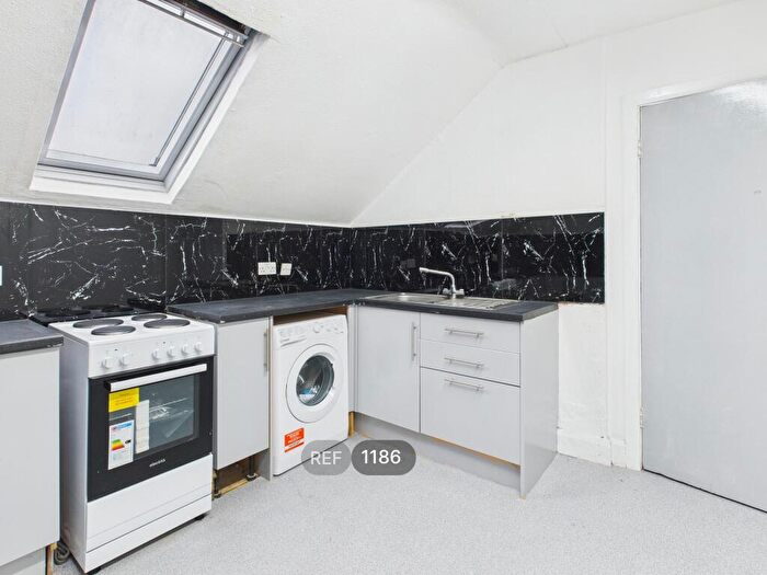 2 Bedroom Apartment To Rent In Coltman Street, Hull, HU3