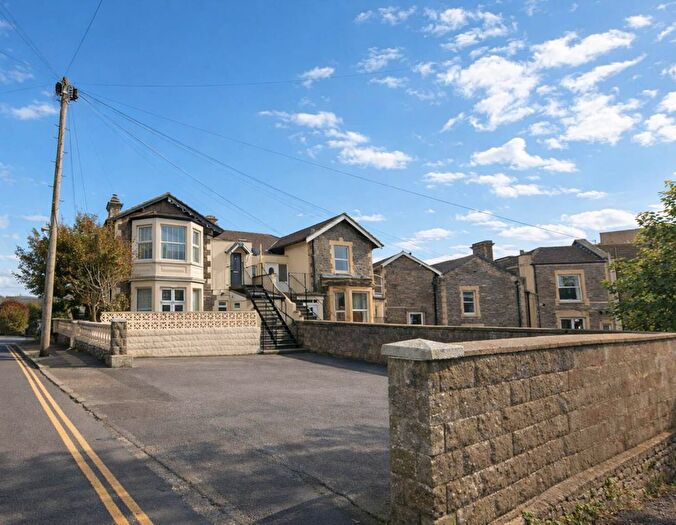 2 Bedroom Flat For Sale In Connaught Place, Hillside, Weston-Super-Mare, BS23
