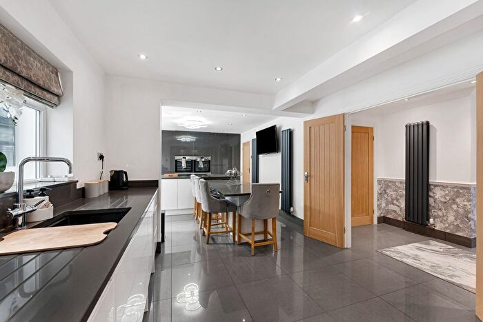 4 Bedroom Detached House For Sale In Wharfedale, Runcorn, WA7