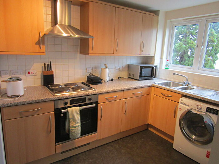 3 Bedroom Apartment To Rent In Constantine House, New North Road, Exeter - Secure Parking Space, EX4