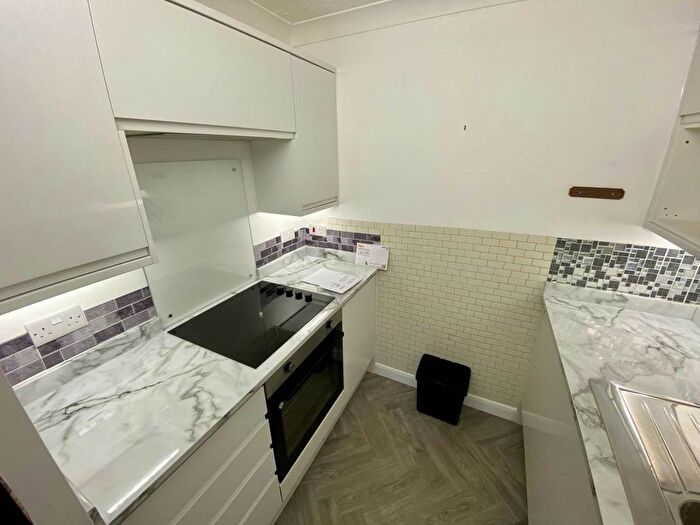 1 Bedroom Flat To Rent In Homegower House, St Helens Road, City Centre, Swansea, SA1
