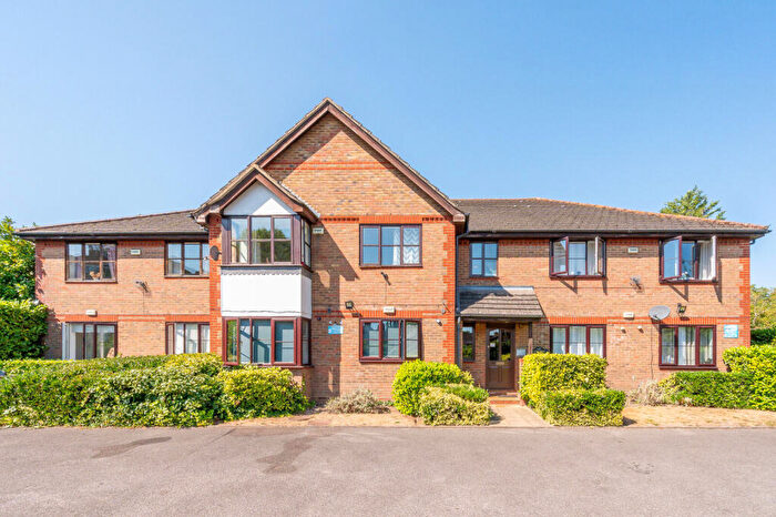 1 Bedroom Flat For Sale In Warwick Road, New Malden, KT3