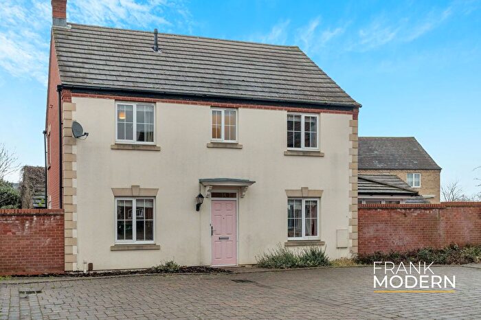 4 Bedroom Detached House For Sale In Knighton Close, Hampton Vale, PE7