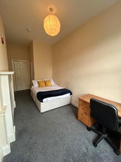 5 Bedroom Flat To Rent In Leith Walk, Edinburgh, EH6
