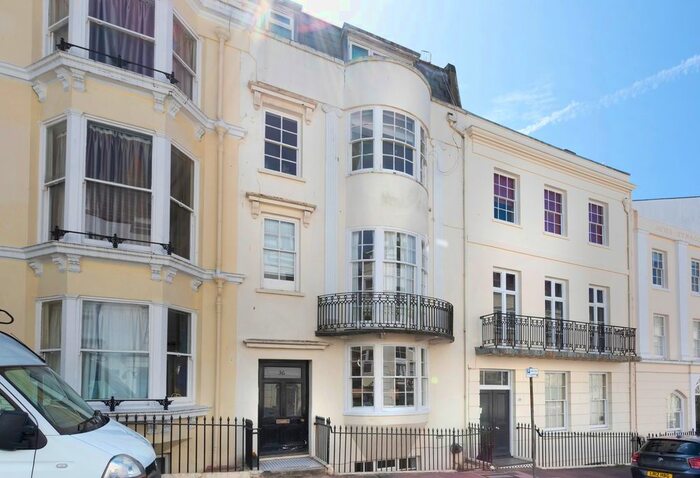 1 Bedroom Maisonette To Rent In Devonshire Place, Brighton, East Sussex, BN2