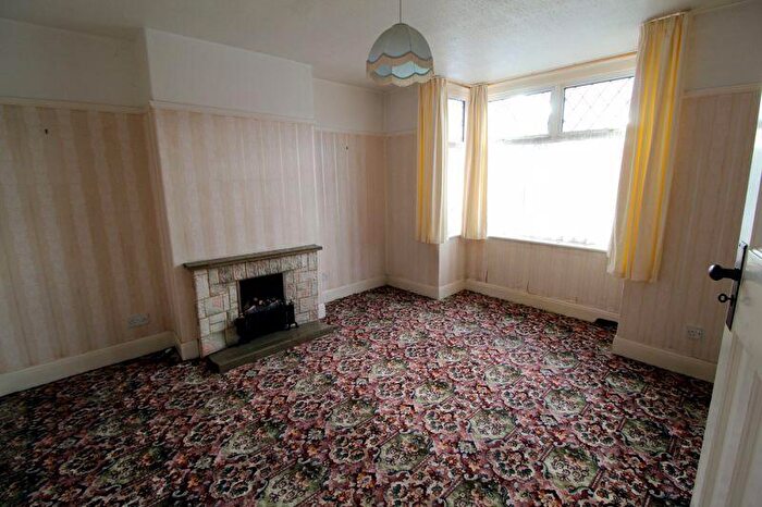 3 Bedroom Terraced House For Sale In Hill House Road, Downend, BS16