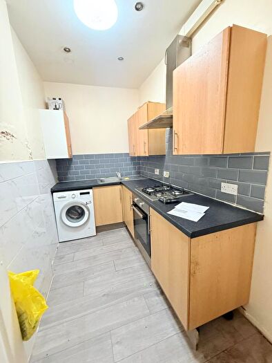 2 Bedroom Flat To Rent In Ilford, IG3
