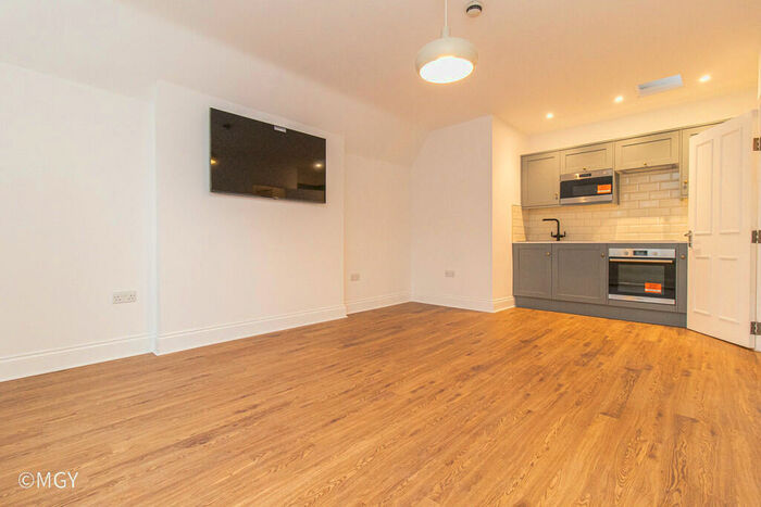 2 Bedroom Apartment To Rent In Cathedral Road, Pontcanna, Cardiff, CF11