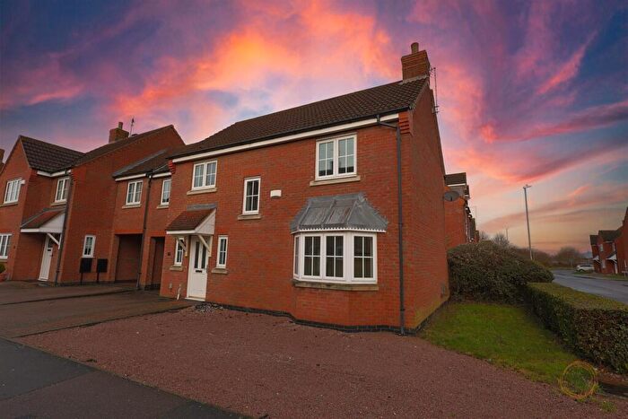 4 Bedroom Link Detached House For Sale In Spalding, PE11